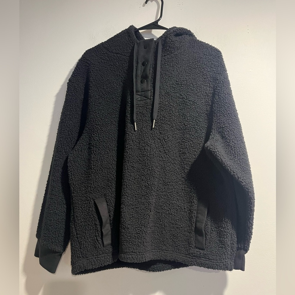 KOOLABURRA BY UGG Sherpa fleece pullover hoodie in Black